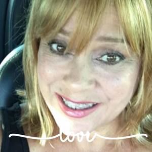 Meet your Posher, Denise